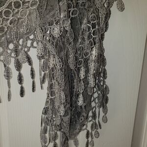 Elegant Gray Lace Scarf